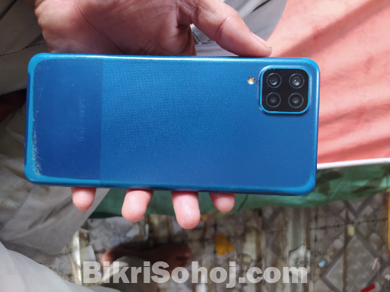 Samsung a12